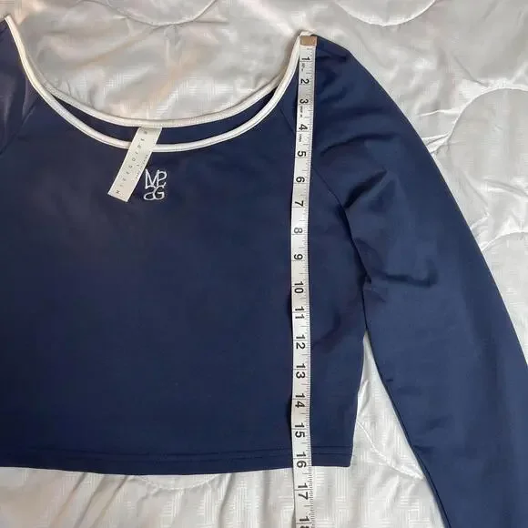 Missguided Navy Blue Long Sleeve Crop Top with White Trim - Picture 3 of 7